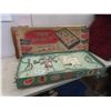 Image 2 : Vintage 1950s Eagle Toys Pro Hockey Table Top Game – Complete with 6 Teams (Chicago, Montreal,