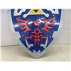 Image 6 : Agate Shield – Legend of Zelda Hylian Link Tri-Force Design, 25" × 20"