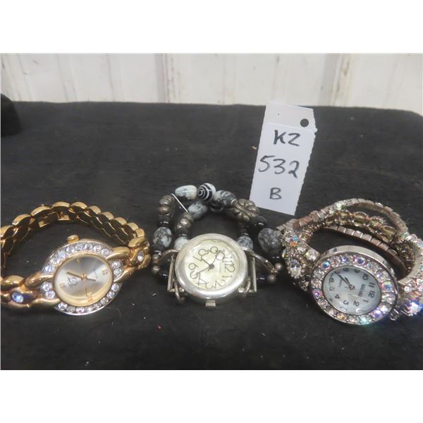 3 Women's Watches — Kessaris, Naumi