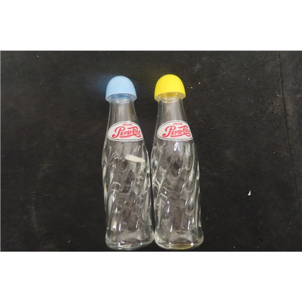 Set of Pepsi Salt and Pepper Shakers – Vintage Swirl Unique Glass, 1950s or 60s