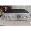 Image 1 : Hitachi Stereo Amplifier – Model HA-410
