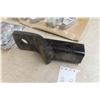 Image 4 : Toyota Tundra Tailgate Lock, Receiver Hitch, and 4 Cleats