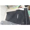Image 2 : Toyota Tundra Carpet and Rubber Mats