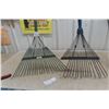 Image 4 : 2x Hand Rakes & Clipper