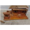 Image 10 : Ducks Unlimited Grey Duck Limited Edition Figurine 1/1000, 11" Tall, Red River Cart Ornament, and Ca