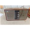 Image 2 : Admiral Radio, 2 Baskets and Jug