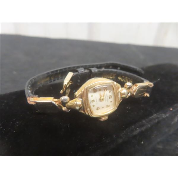 Churchill Moeris Swiss Made 17-Jewel Watch, 8" Band Length