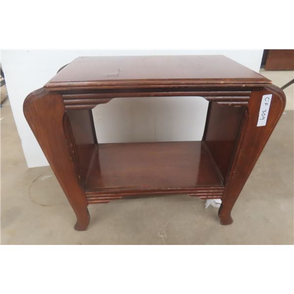 Magazine Stand – 22" × 28" × 13"