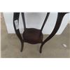 Image 4 : Parlor Stand – 30" × 20" × 20"