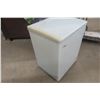 Image 2 : Danby Deep Freeze – 30" × 25" × 20½"