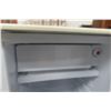 Image 4 : Danby Bar Fridge and Freezer – 33" × 18" × 18"