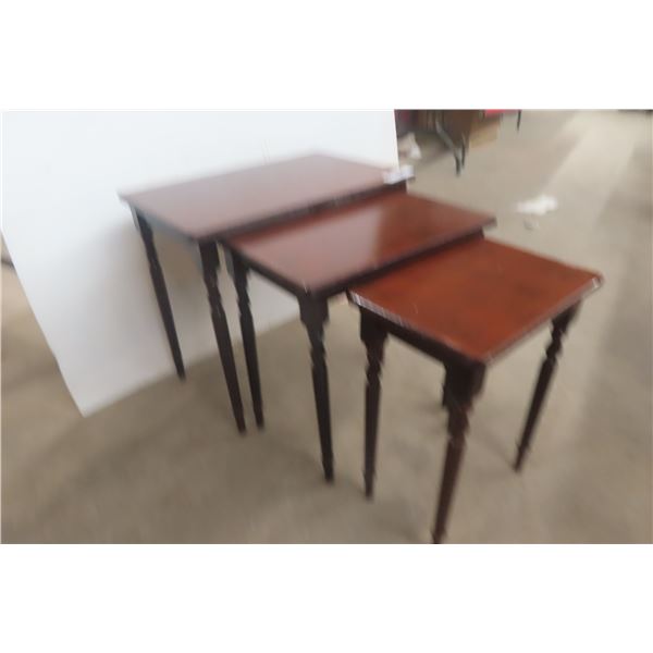 Bassett 3-Piece Nesting Table Set – 20" × 14" × 22"