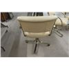Image 7 : Swivel Rolling Office Chairs – Qty 3