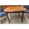Image 2 : Table with Scissor Leaf and 4 Chairs – 29" × 38" × 38"