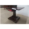 Image 4 : 2x Pedestal Stands, 18" × 18" × 18" 