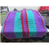 Image 2 : King Size Rose Pattern Comforter, Fleece Blanket & more