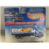 Image 4 : 8 Hot Wheels Haulers NOS