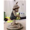 Image 4 : The Laker Yard Ornament – 16" Tall