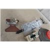 Image 5 : Yard and Flower Bed Tools, Sprinkler and Gloves