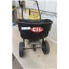 Image 2 : Seed / Fertilizer Spreader