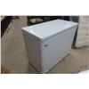 Image 3 : Premiere Chest Freezer – 32" × 40" × 21"