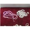 Image 3 : Fashion Jewelry: Beads, Necklaces and Jewelry Box