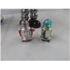 Image 8 : Vintage Robot Lot: Battery-Operated Robot in Box, 2 Mini Wind-Ups, and 1 Metal Space Age Robot