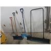 Image 1 : Snow Shovels – Qty 4
