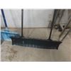 Image 2 : Snow Shovels – Qty 4