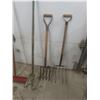 Image 2 : Hand Yard Tools – Qty 4: 2 Forks, Scuffle Hoe, and Rake