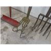 Image 5 : Hand Yard Tools – Qty 4: 2 Forks, Scuffle Hoe, and Rake
