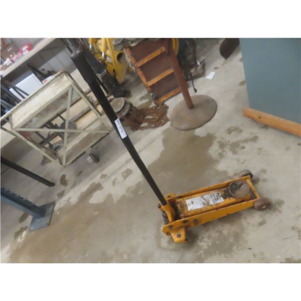 2 1/2-Ton Hydraulic Floor Jack