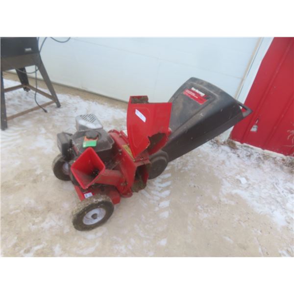 Yard Machine Chipper Shredder, 206cc