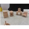 Image 2 : Doll House Furniture and Charlie the Crocodile Jigsaw Puzzle