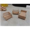 Image 3 : Doll House Furniture and Charlie the Crocodile Jigsaw Puzzle