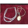 Image 2 : Fashion Jewelry: Necklaces, Earrings, Bracelets, Brooches, and More