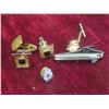 Image 11 : Vintage Jewelry: Brooches, Clip-On Earrings, Cufflinks, Tie Pins, Sweater Clip, and More