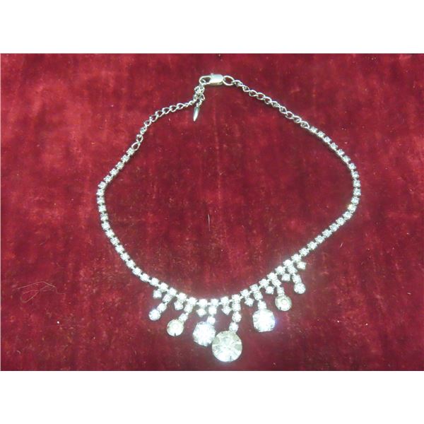 Vintage Jewelry: Brooches, Clip-On Earrings, Cufflinks, Tie Pins, Sweater Clip, and More