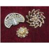 Image 4 : Vintage Jewelry: Brooches, Clip-On Earrings, Cufflinks, Tie Pins, Sweater Clip, and More