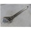 Image 3 : Crescent Wrenches up to 18" and Chain Wrenches