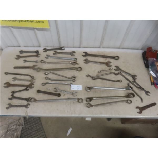 Open-End Wrenches and Hex Wrenches up to 1 5/16" – Qty 34