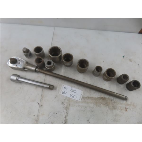 Snap-on Ratchet with 11 Sockets 3/4" Drive and ½" Converter