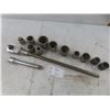 Image 1 : Snap-on Ratchet with 11 Sockets 3/4" Drive and ½" Converter