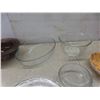 Image 5 : 3-Piece Pyrex Mixing Bowl Set, Corning Ware Baking Dish, Plastic Serving Plates, and More
