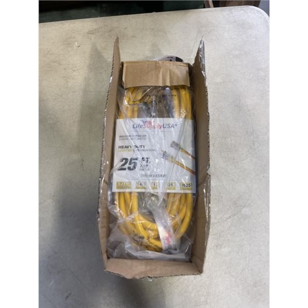 AS NEW 25FT YELLOW  INDOOR OUTDOOR HEAVY DUTY LIGHTED 3 WIRE GROUNDED EXTENSION CORD 14AWG