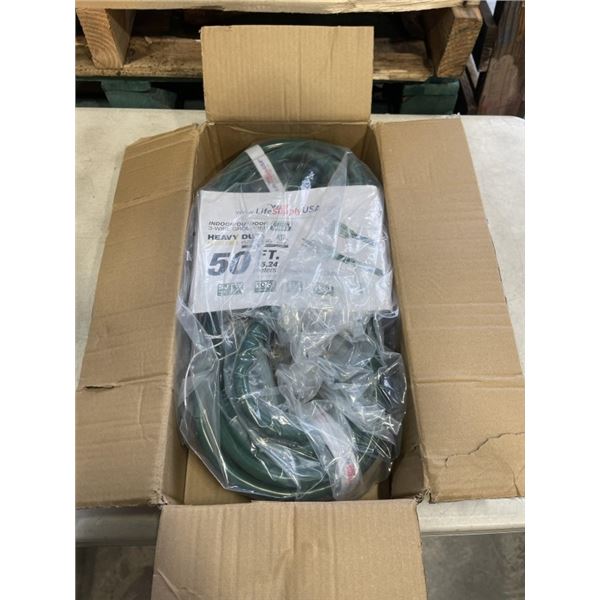 AS NEW 50FT GREEN  INDOOR OUTDOOR HEAVY DUTY LIGHTED 3 WIRE GROUNDED EXTENSION CORD 10AWG