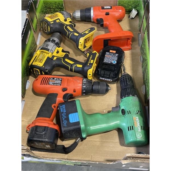 TRAY OF ASSORTED POWER TOOLS