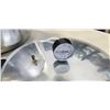 Image 4 : PRESTO PRESSURE COOKER
