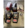 Image 1 : BOX OF MMA GLOVES AND SPARRING GLOVES