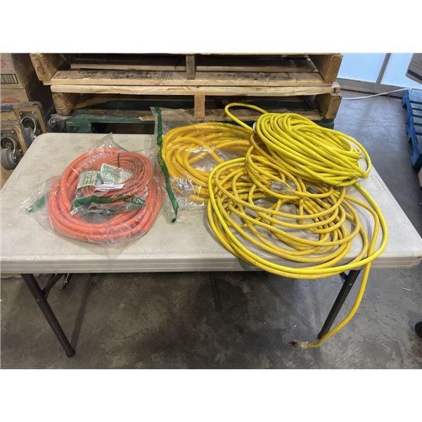 LARGE LOT OF ASSOPRTED FRIED AND CUT EXTENSION CORDS, VARIOUS LENGTHS AND GAUGE